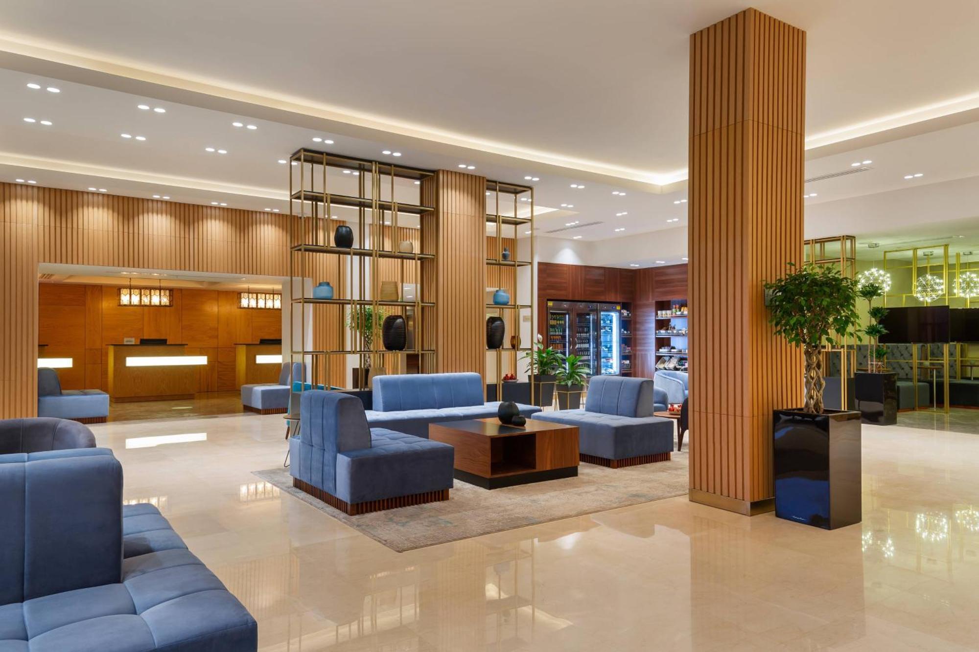 Courtyard By Marriott Tashkent Hotel Buitenkant foto